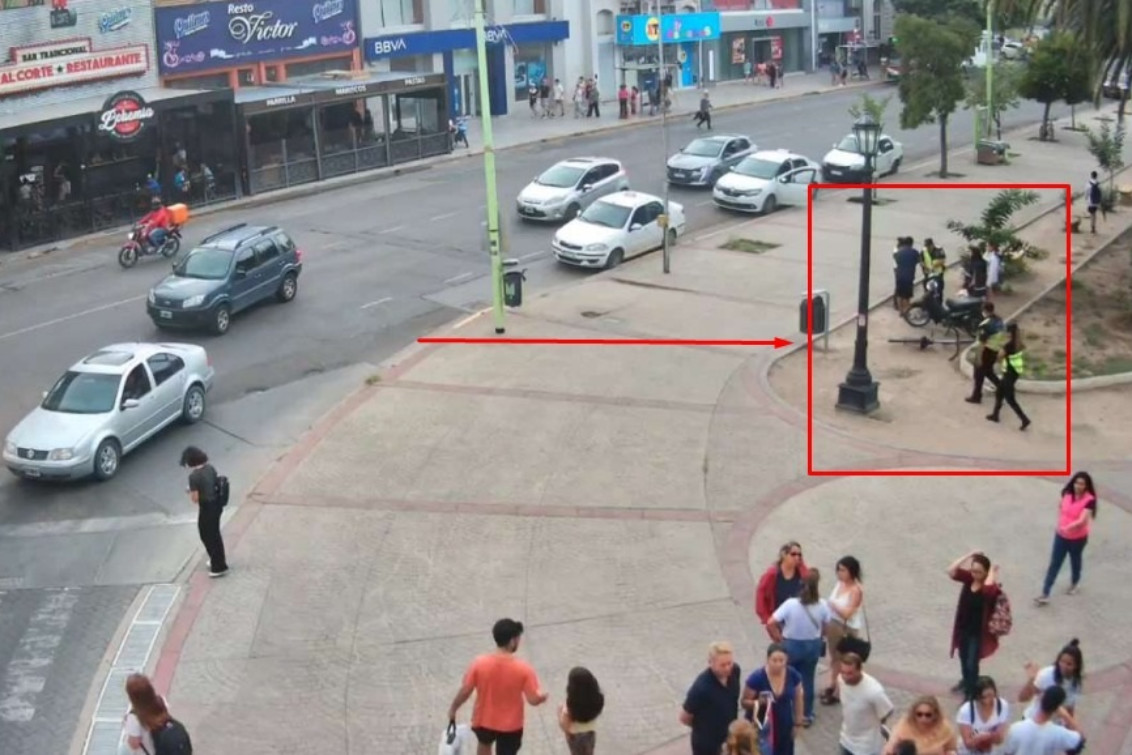 Bahía Blanca: Detienen a una mujer que vendía droga en la Plaza Rivadavia