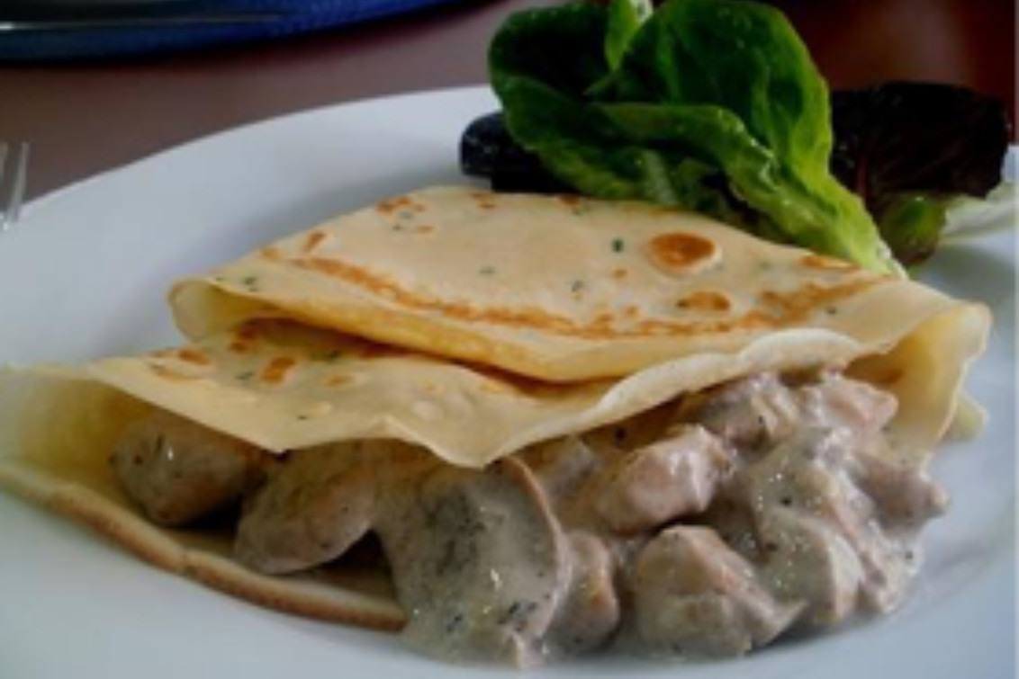 CREPPES DE POLLO CON CHAMPIGNONES   