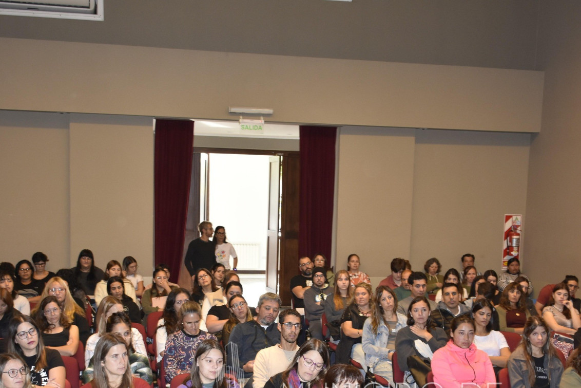  Con más de 65 inscriptos, inició la Diplomatura en Marketing Digital