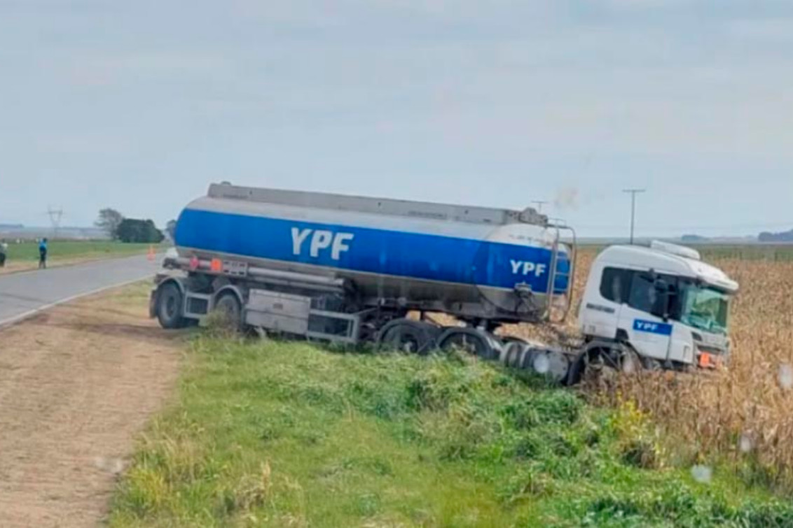 Tres Arroyos Un Auto Chocó De Frente Contra Un Camión En La Ruta 85 5423