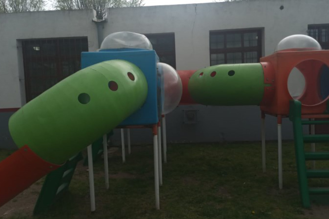  Destrozaron varios juegos, incluyendo mangrullos y toboganes”