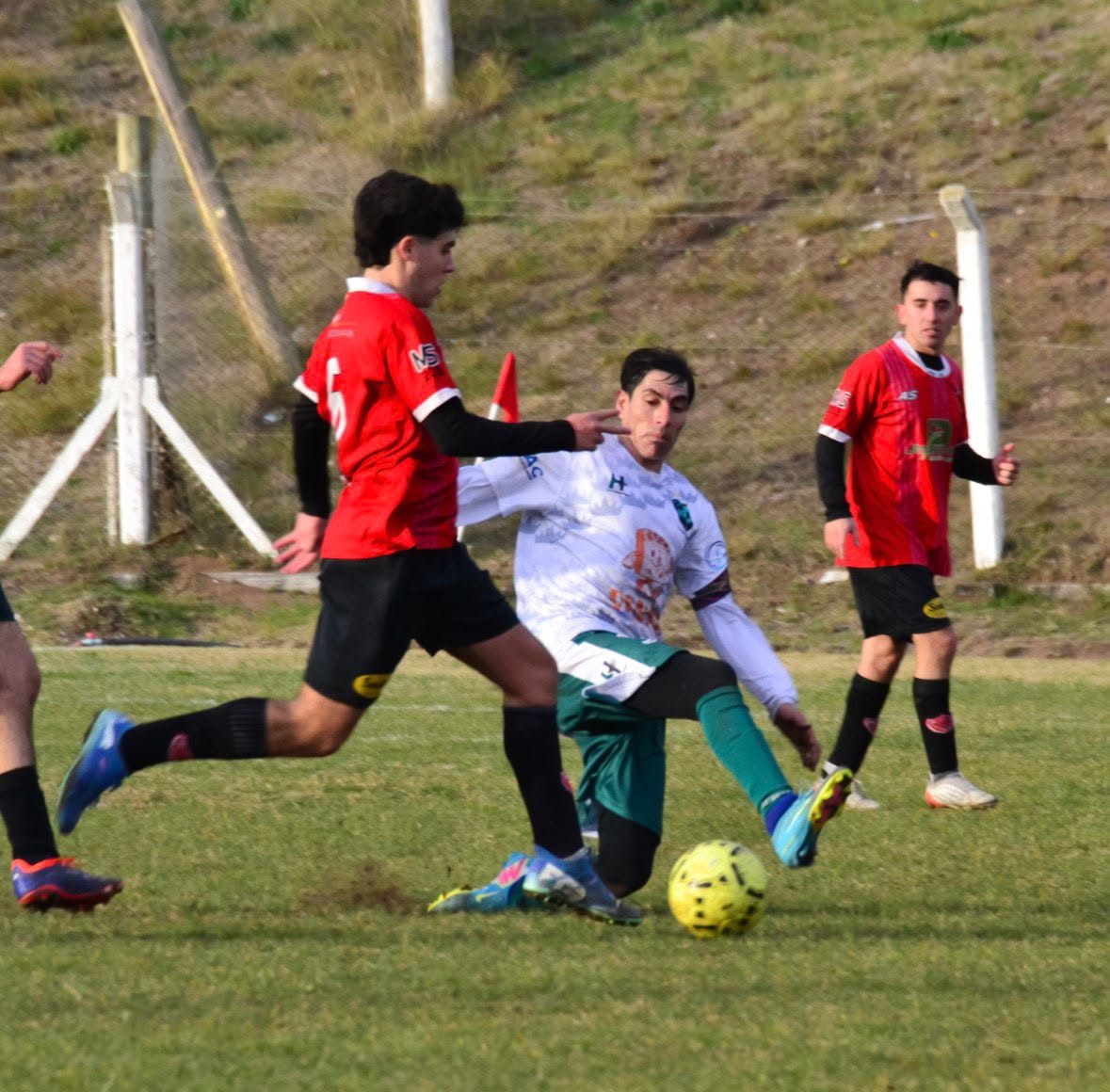Este domingo no habrá fútbol mayor en la Liga de Dorrego