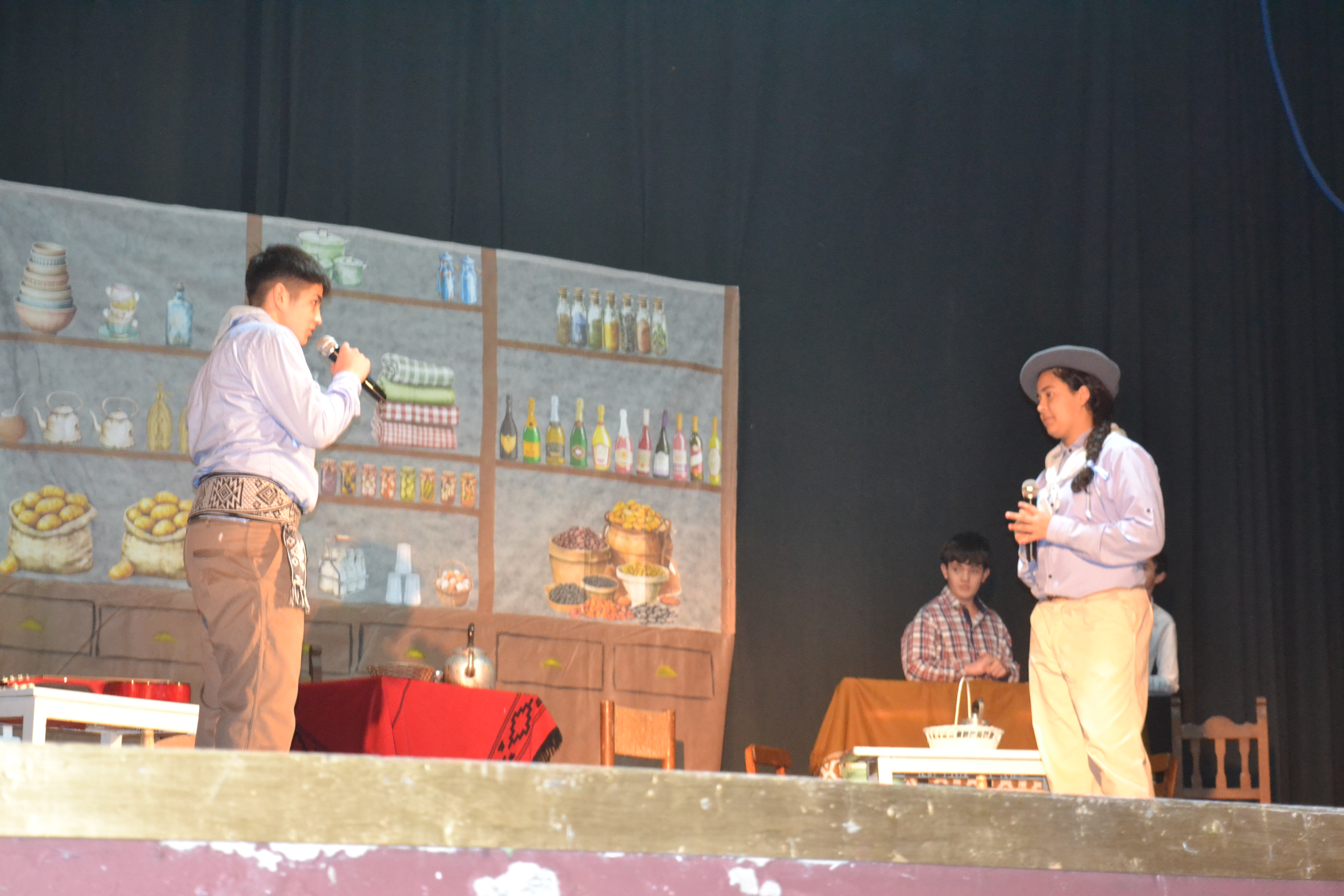  El Colegio Sagrado Corazón conmemoró el Día de la Independencia en el Teatro Español