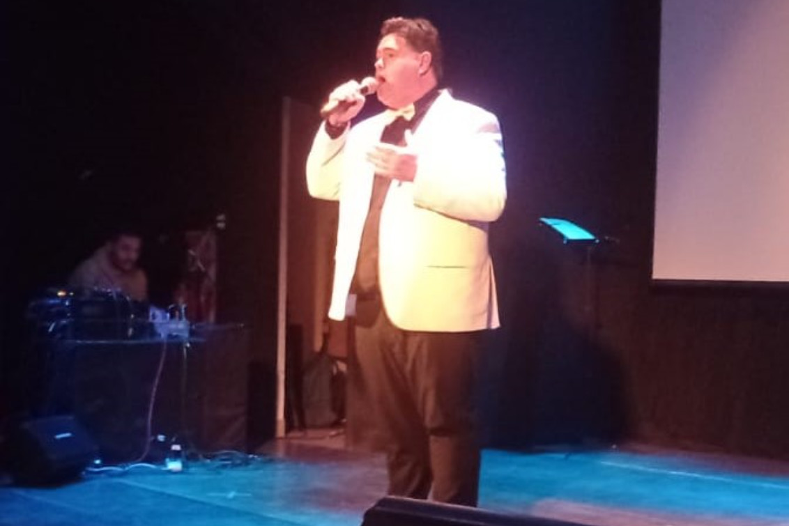  Leandro Casey presentó su espectáculo musical en Casa del Bicentenario