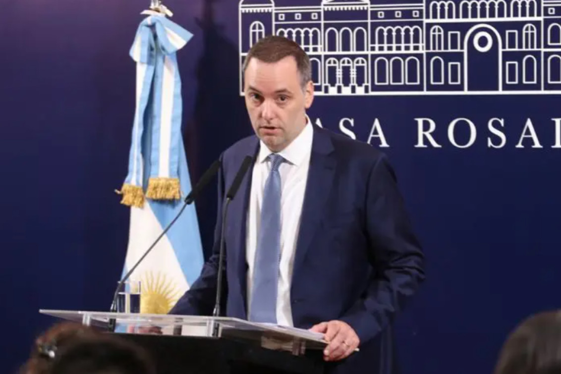 El Gobierno anunció que cerrará Vialidad y otros organismos vinculados a la gestión de las rutas  