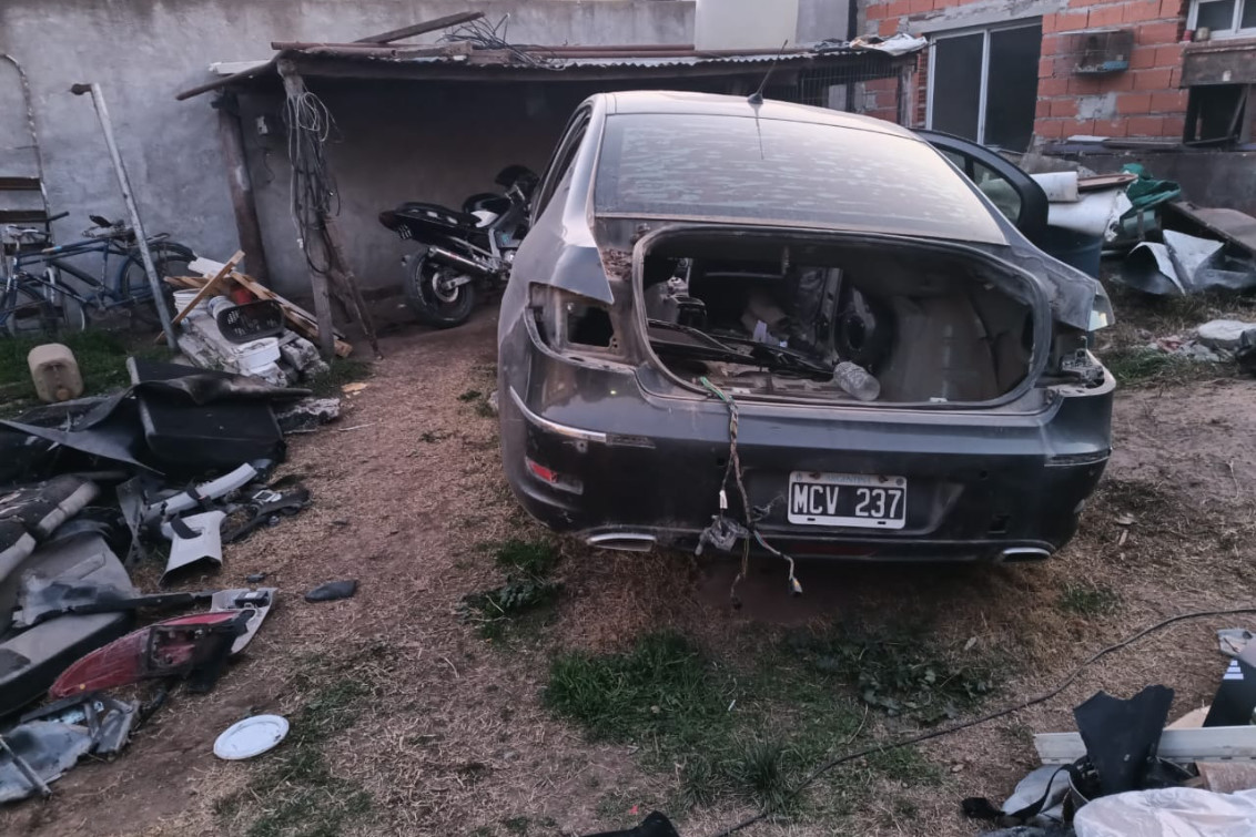  Secuestran autos y documentación en allanamientos realizados en Coronel Pringles