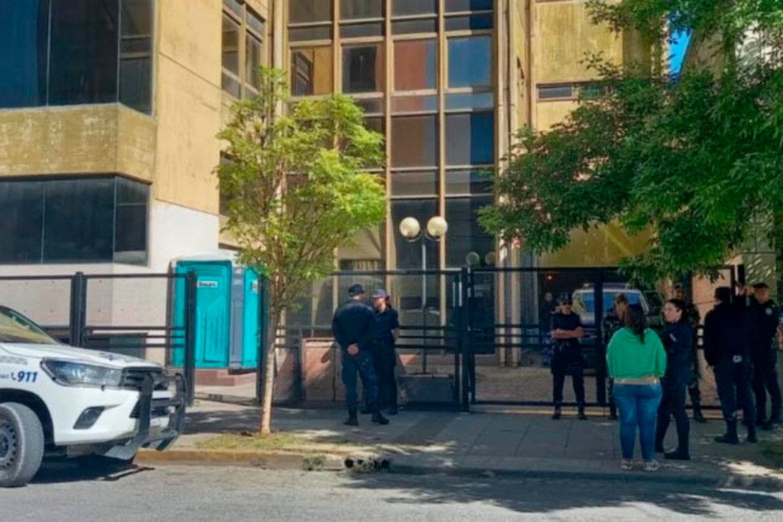 Tres Arroyos: Juzgan a 5 hombres que entraron a la Policía con analítico trucho
