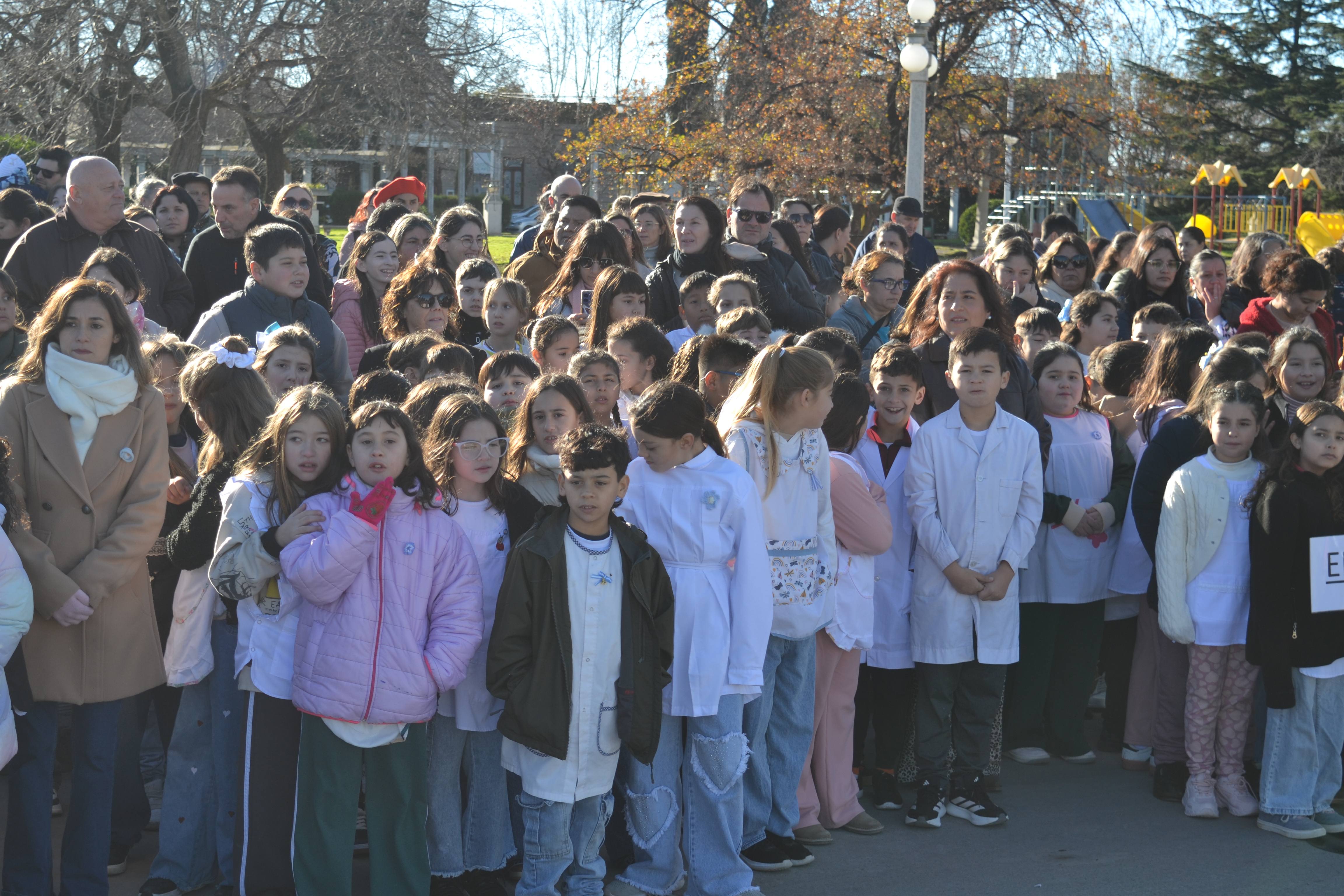  Más de 390 alumnos de cuarto año realizaron la Promesa de Lealtad a la Bandera