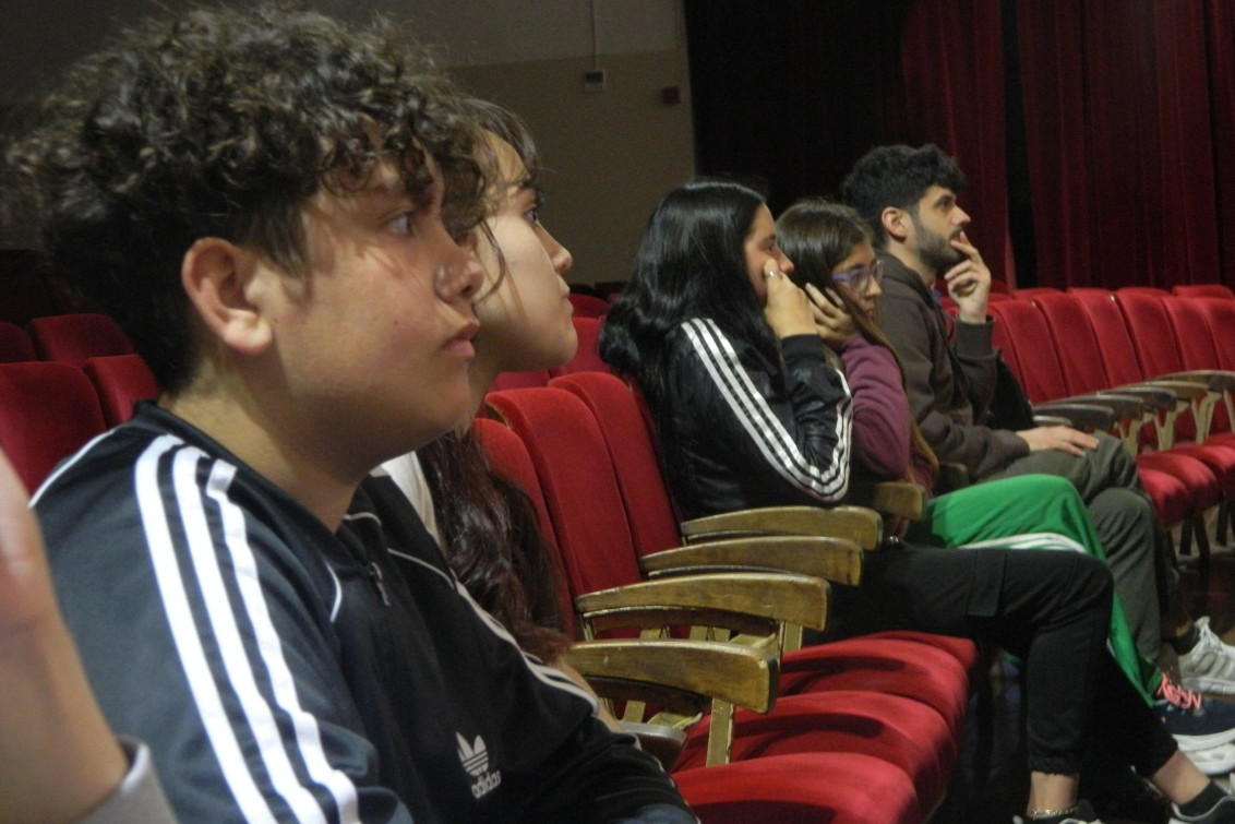  Alumnos de la ESEA N° 1 y EES N° 2 participaron del Concierto de la Orquesta Sinfónica de Olavarría