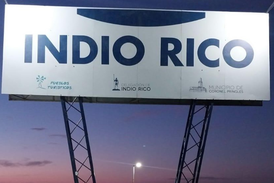 FINALIZARON LOS TRABAJOS DE RECAMBIO DEL CARTEL DE INGRESO A INDIO RICO