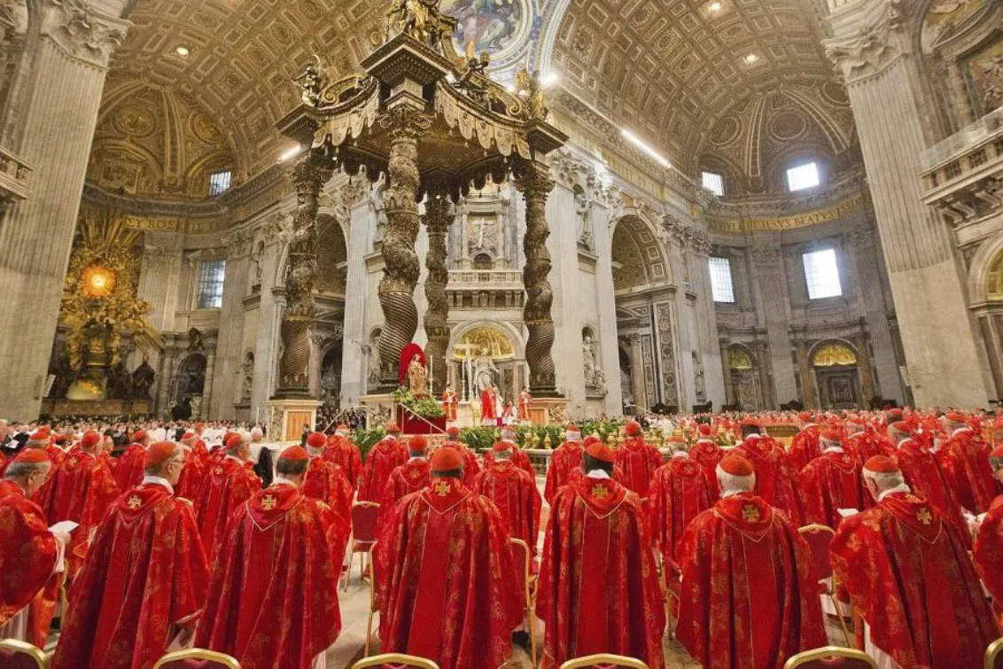 La dura sanción que puede recibir el personal del Vaticano si filtra información del cónclave
