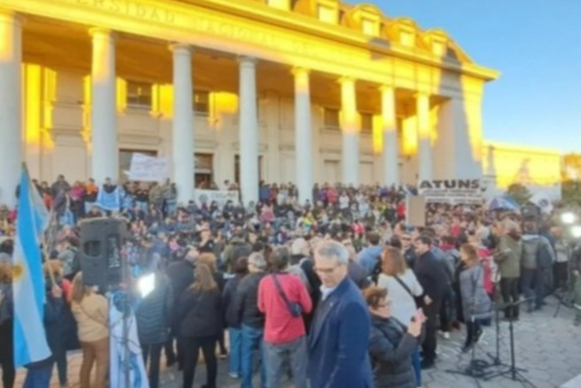 La UNS repudió el veto de Milei: La universidad pública es un orgullo argentino y debemos cuidarla