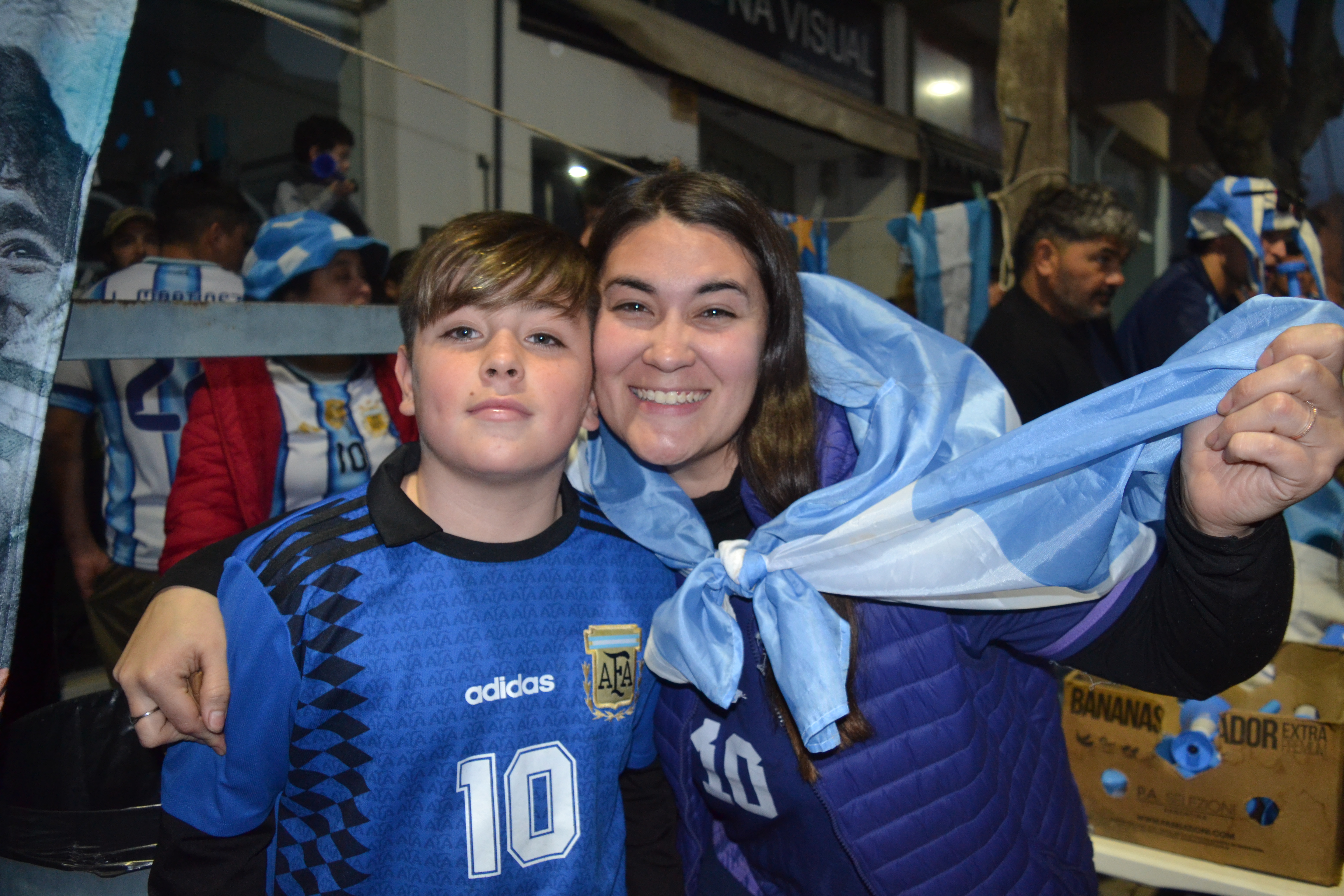  PRINGLES CELEBRÓ CON UNA MULTITUD LA CLASIFICACIÓN DE ARGENTINA A LA FINAL DEL MUNDIAL