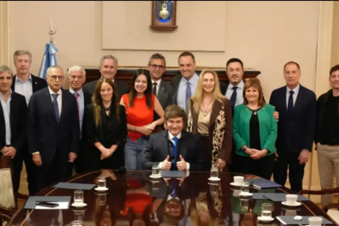 Javier Milei reunió a su nuevo gabinete en Casa Rosada  