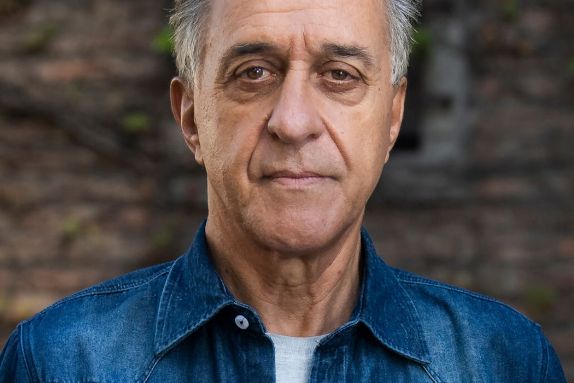 Hoy, Nestor Pitrola visita la ciudad y brindará una charla 