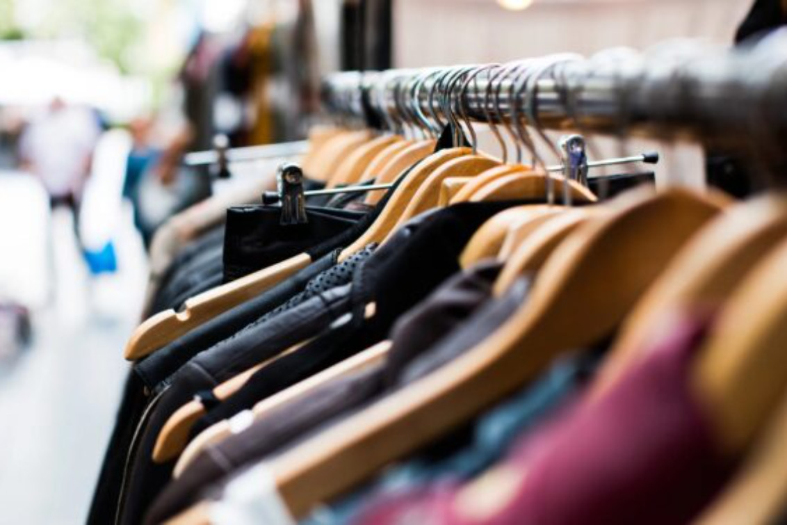 Polémica por industria textil: las declaraciones de Caputo y la crisis de la industria textil