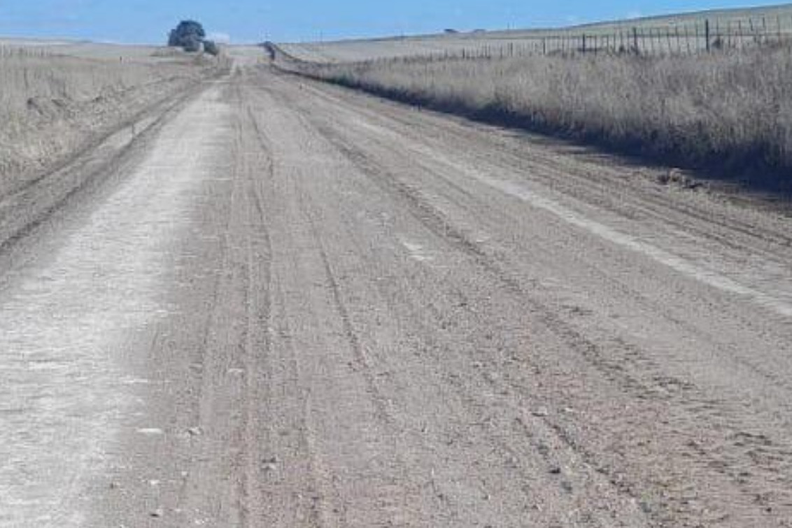  Avanzan los trabajos de mantenimiento en caminos rurales del distrito