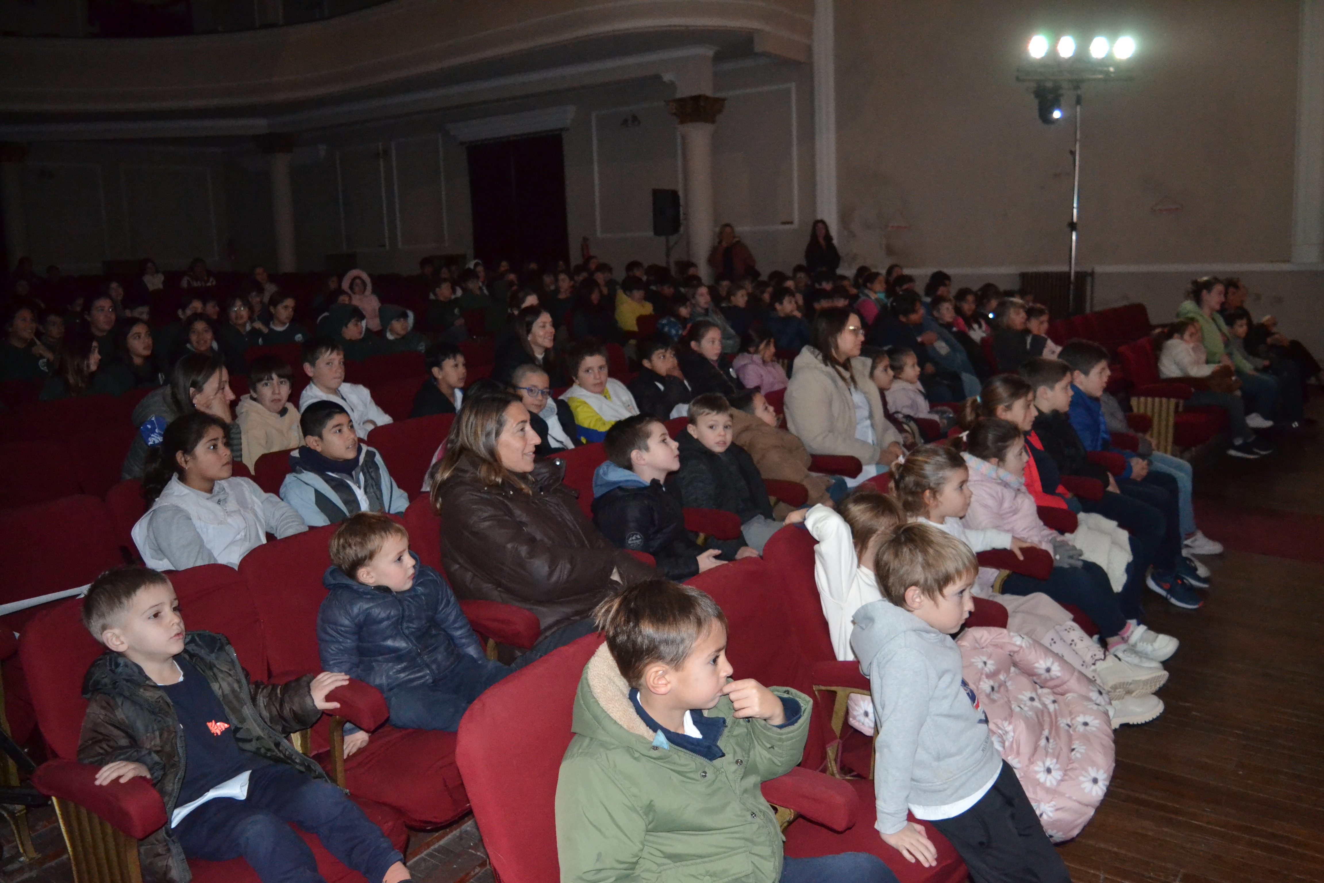 La Escuela Agrotécnica volvió a acercar el teatro en inglés a estudiantes de la ciudad