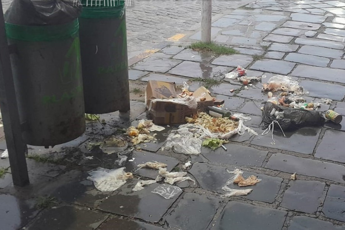   El Municipio advierte por la mala disposición de residuos en el centro 