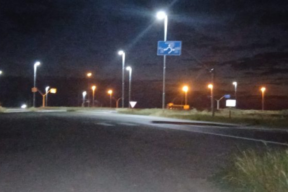 Finalizó la obra de luminarias LED en la rotonda de Frapal para un Acceso Seguro