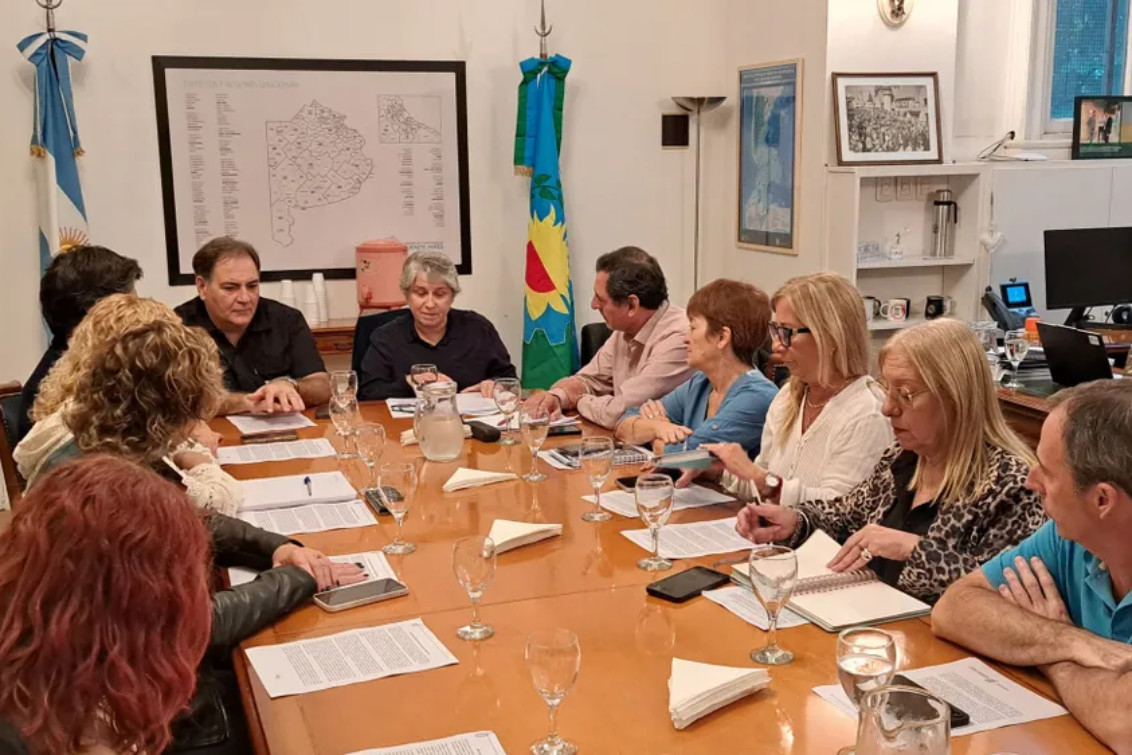 Definen un protocolo para intervenir ante amenazas y alumnos armados en escuelas