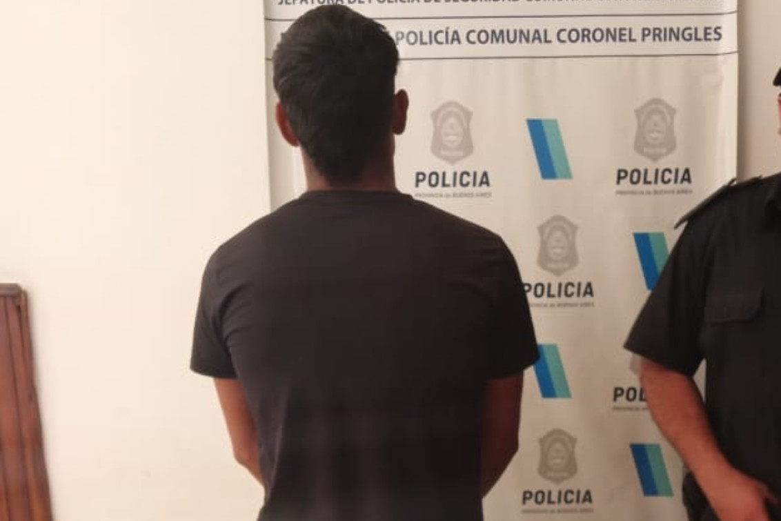 SE PRESENTÓ EN LA COMISARÍA EL INDIVIDUO QUE HABÍA HUIDO DE LA POLICÍA, TRAS EL HURTO DE UNA GARRAFA