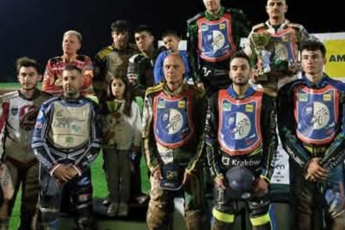  Fantástica noche de Speedway con la presencia de Nicolás Covatti 