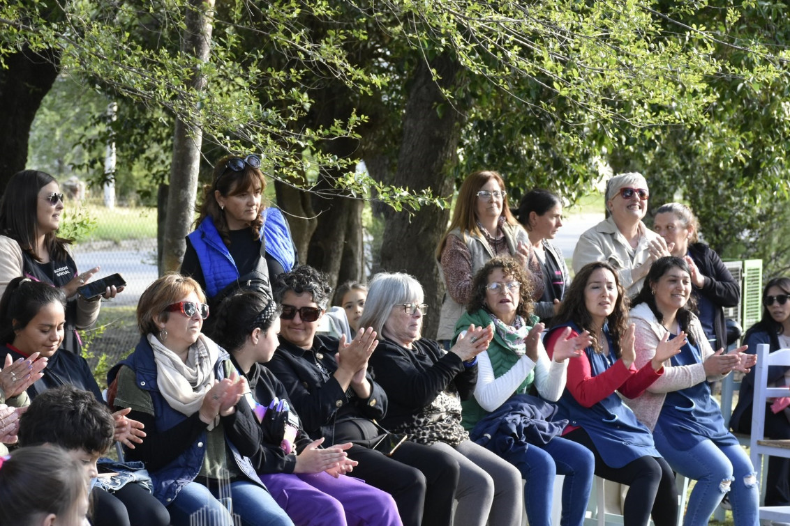  Crearte celebró sus 21 años con música, baile y mucha alegría