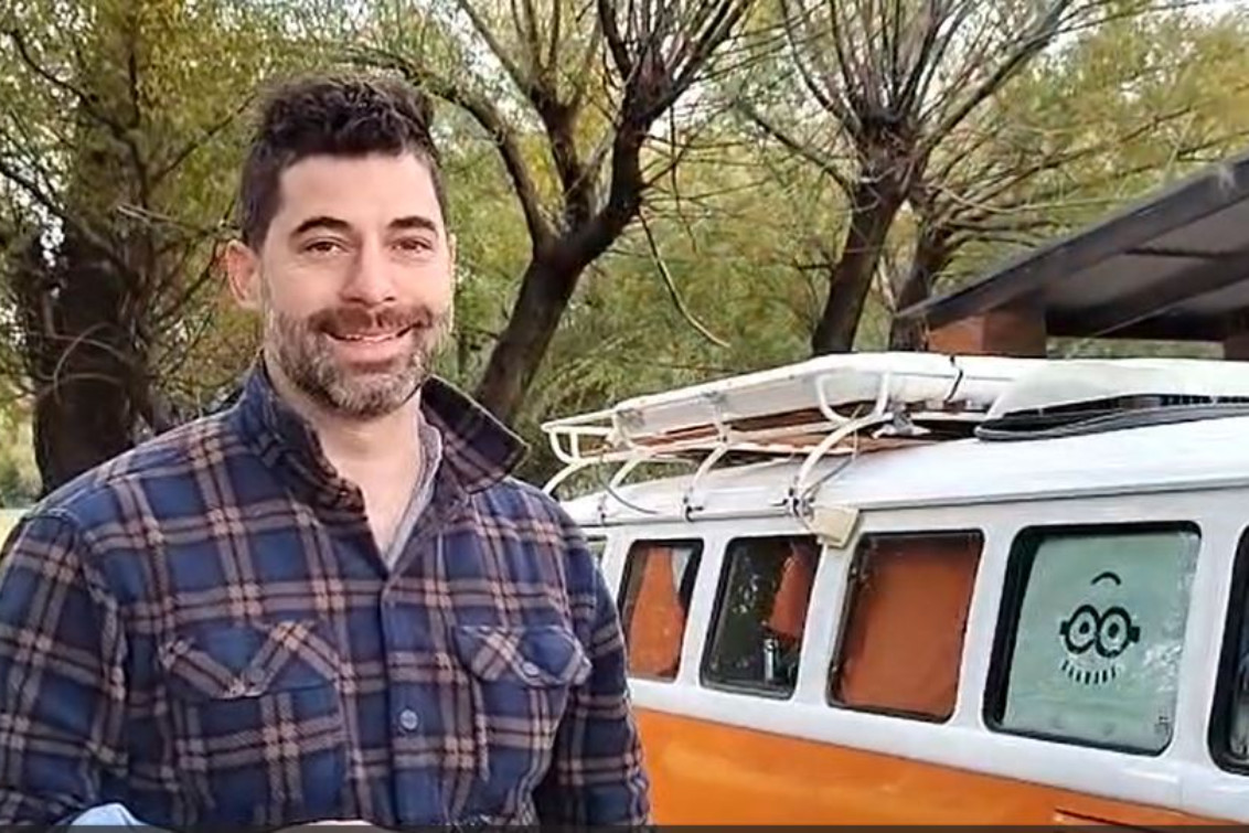  De Ushuaia a Uruguay: La historia de Gabriel, el piloto que eligió viajar sin apuro
