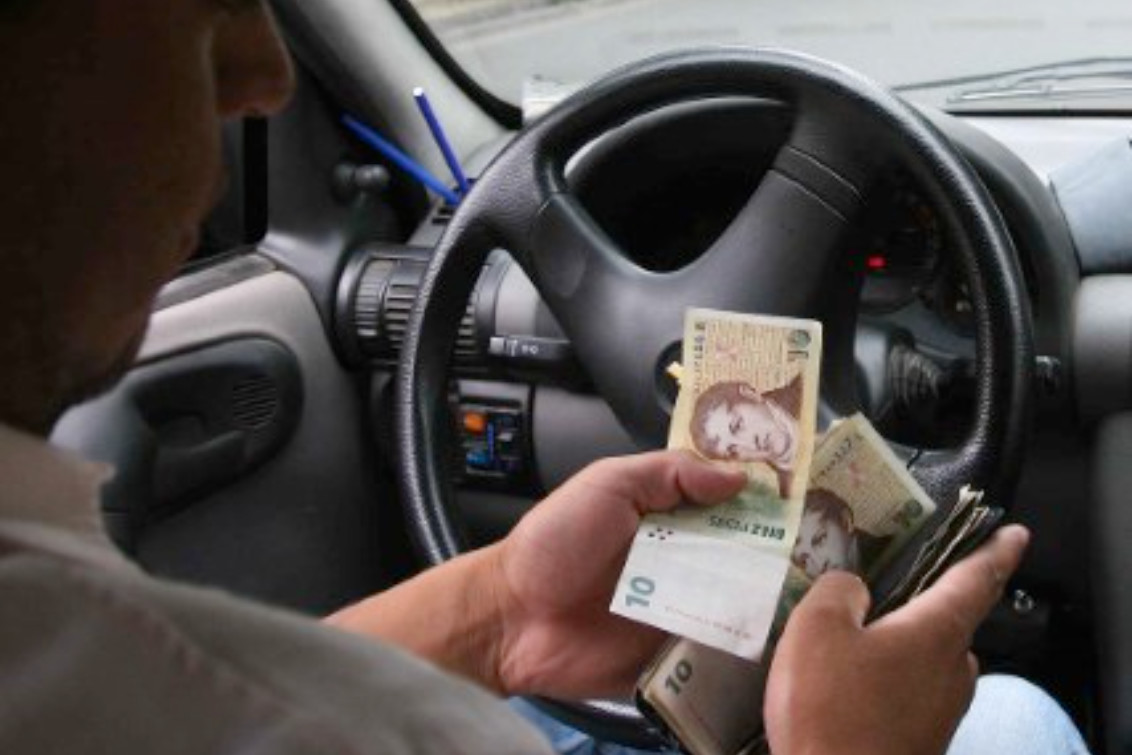 El recorrido mínimo de remis desde el 1º de abril pasara a costar $ 300
