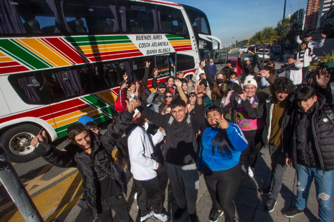 Suspendieron los viajes para egresados de la secundaria financiados por la Provincia