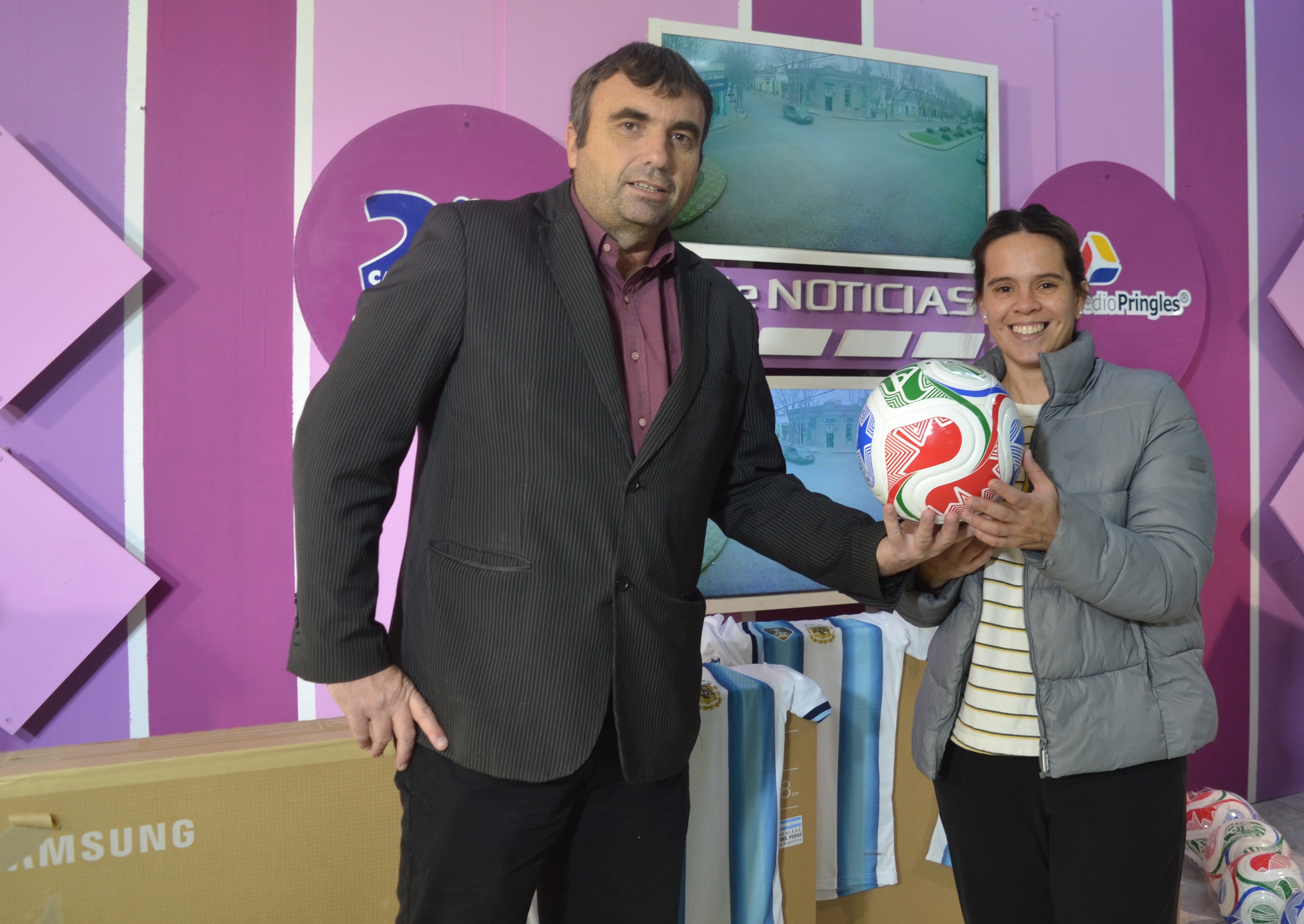  Se entregaron los premios a los ganadores de la “Promo Mundial” de Canal 2 Y de Reltid CV