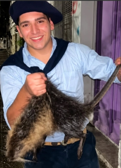 Bahía Blanca: piden declarar personas no gratas a los jóvenes que se filmaron matando una nutria