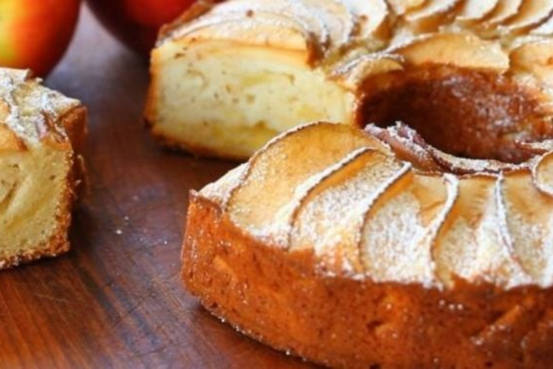 Hoy aprendemos a elaborar una Torta express de manzanas