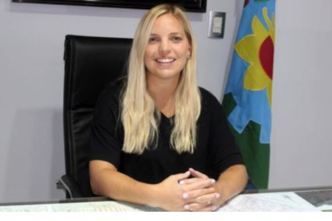  Un nuevo capítulo para Tornquist: Estefanía Bordoni asume la Intendencia 