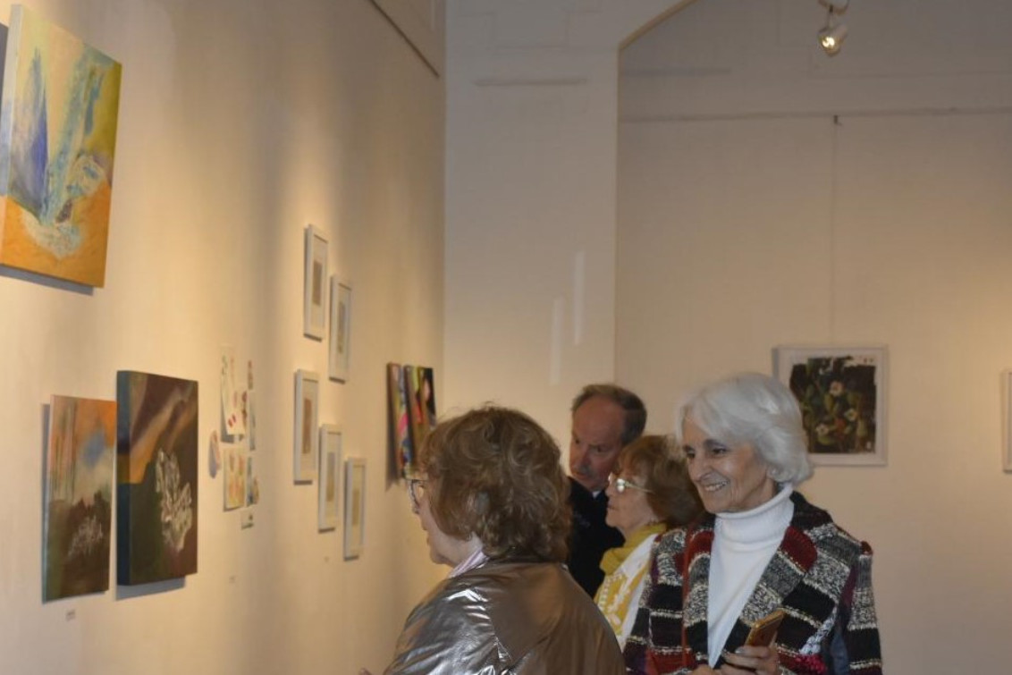 GRAN APERTURA DE LA MUESTRA HUELLAS