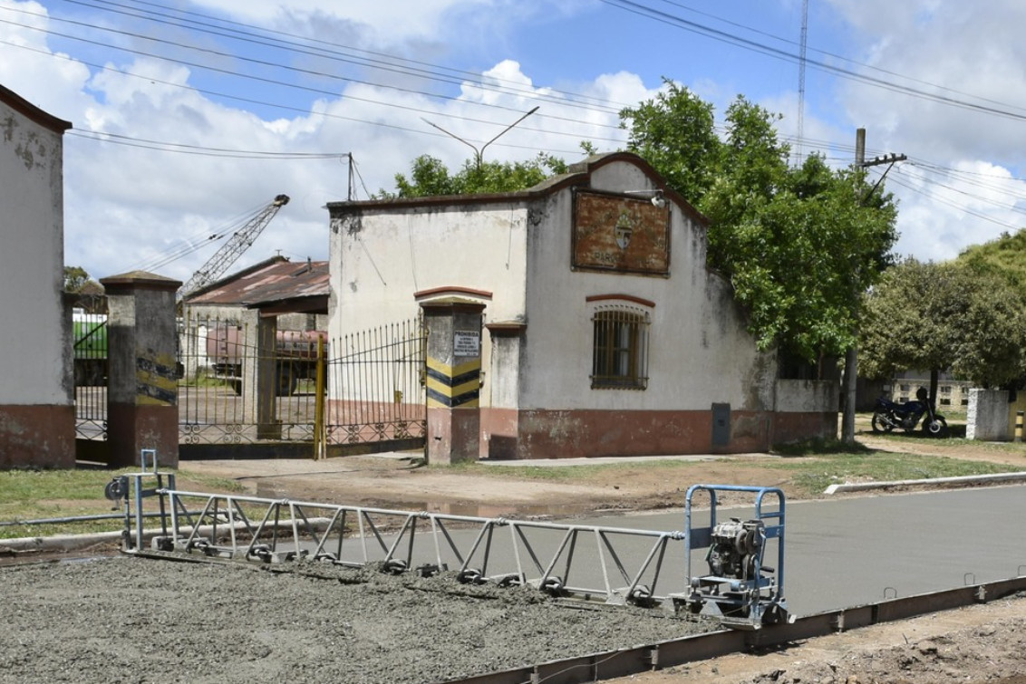 AVANCES EN LA PAVIMENTACIÓN DE COLECTORAS DE BOULEVARD 1