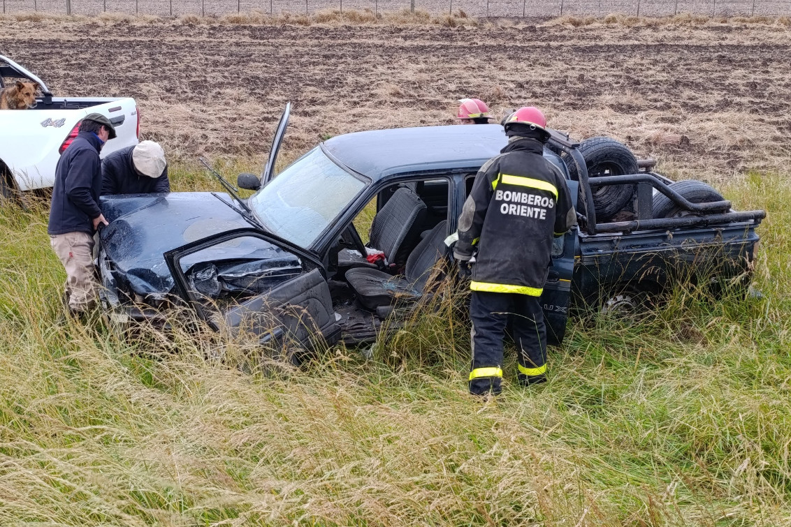 Choque entre dos vehículos en la Ruta 3, cerca de Oriente