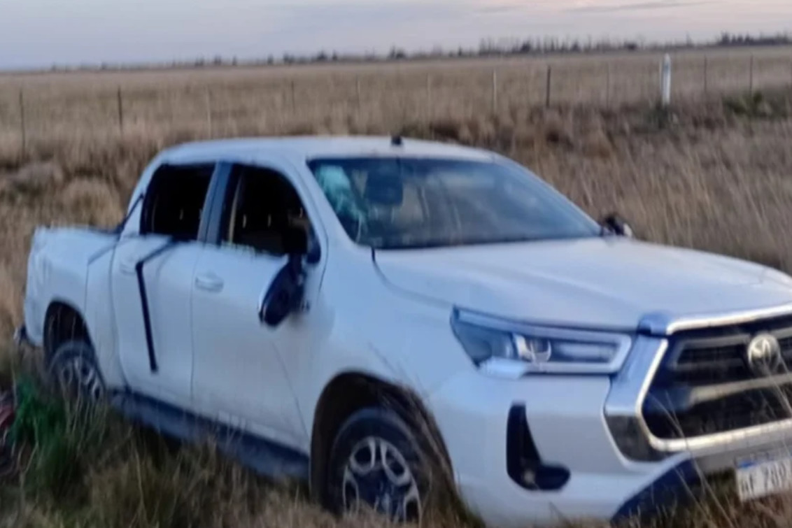  Dos muertos y dos heridos graves por el vuelco de una camioneta en la Ruta 3