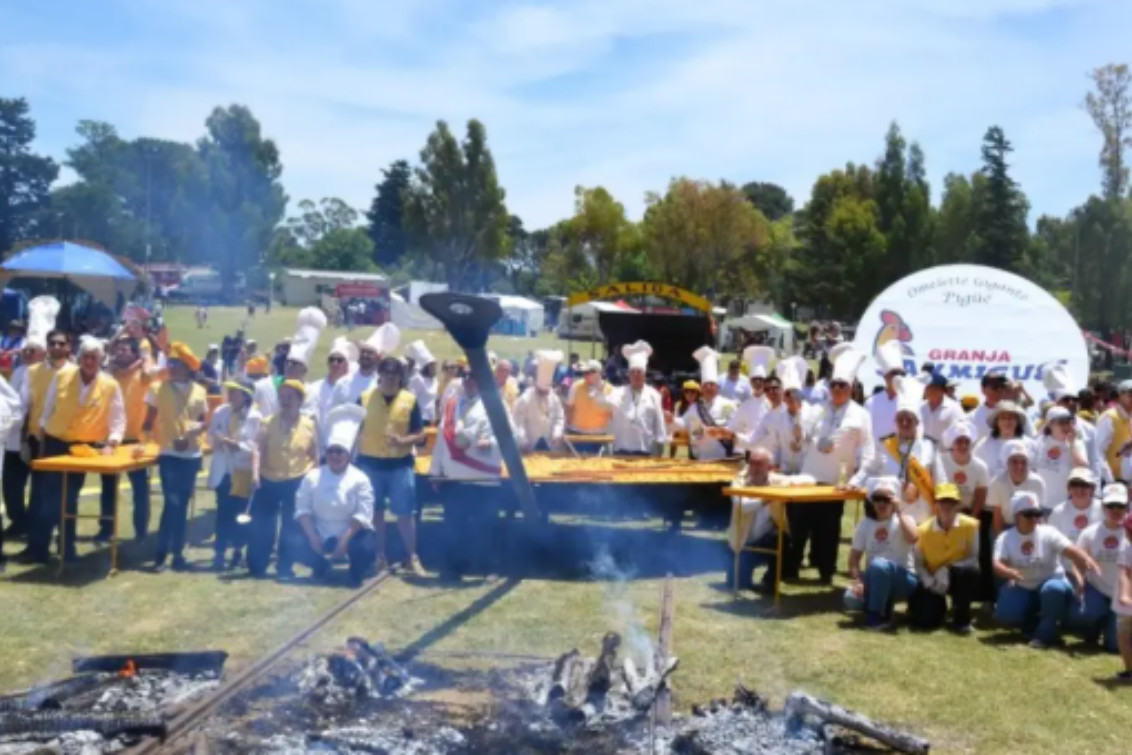  Pigüé y toda la zona volvieron a disfrutar de la Fiesta de la Omelette Gigante