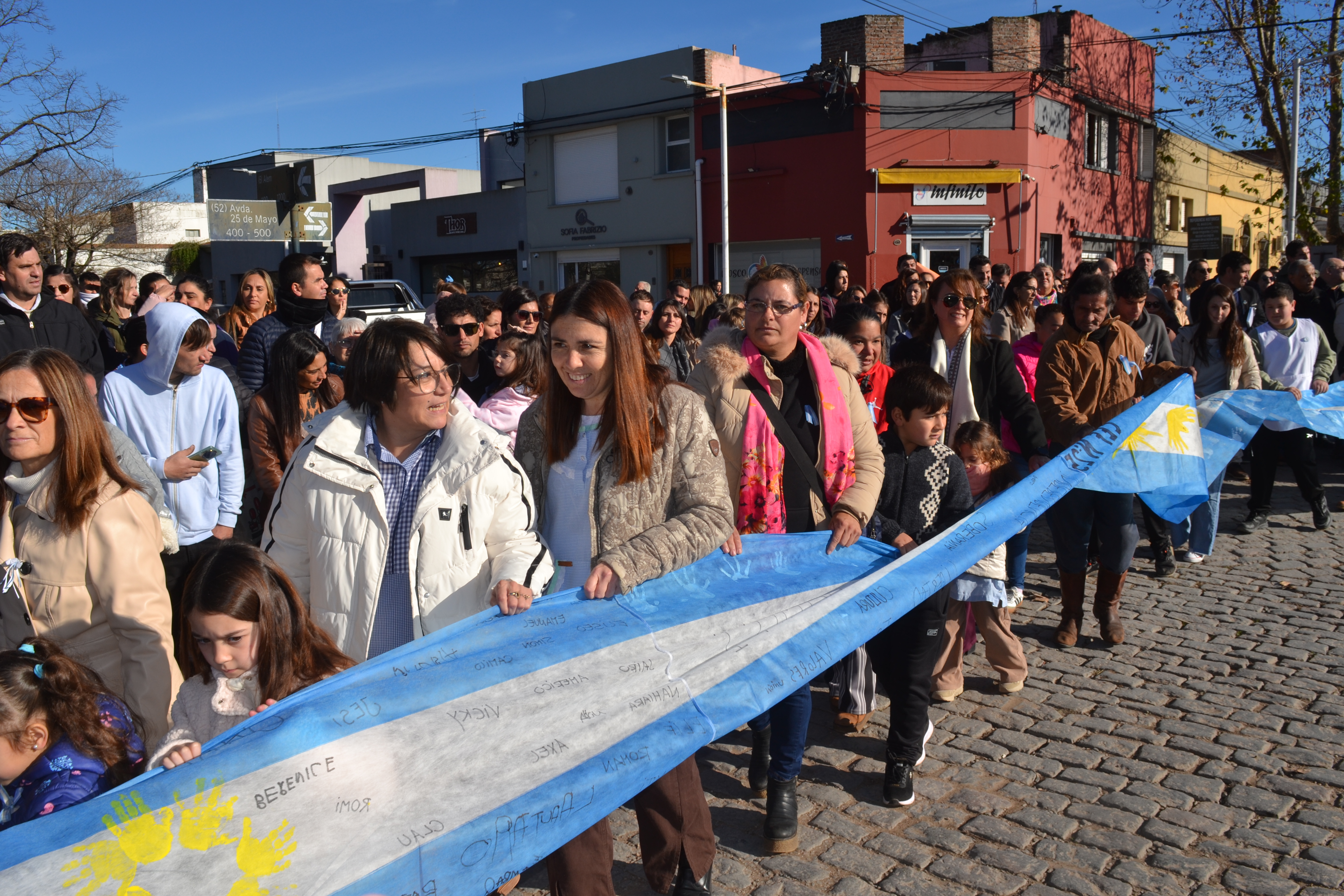  Más de 390 alumnos de cuarto año realizaron la Promesa de Lealtad a la Bandera