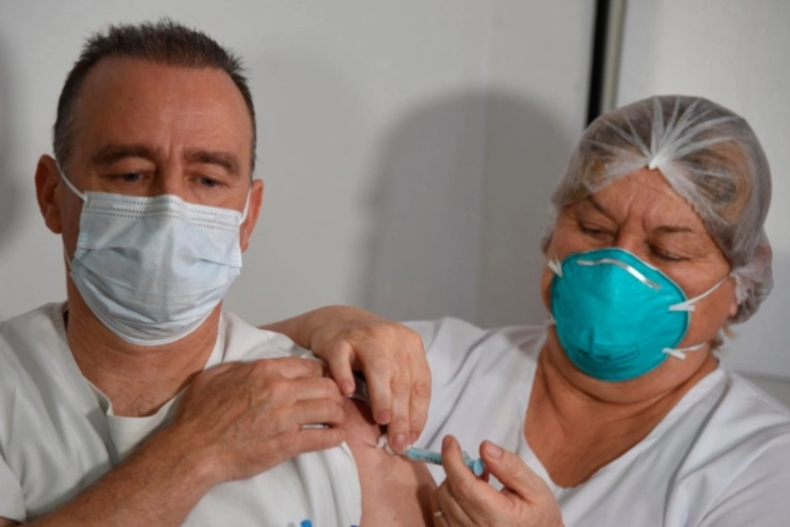 Coronavirus: Qué condiciones deberán cumplir los mayores de 60 años para vacunarse