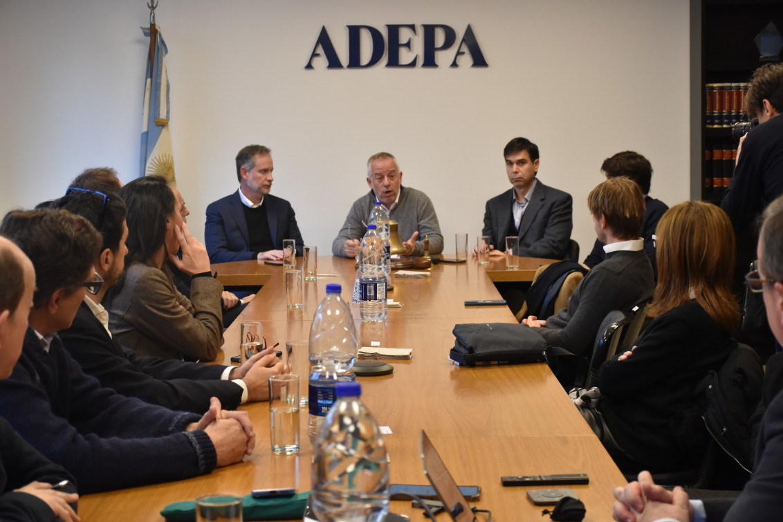  ADEPA, ATA y ARPA presentaron una campaña en defensa del valor del periodismo profesional