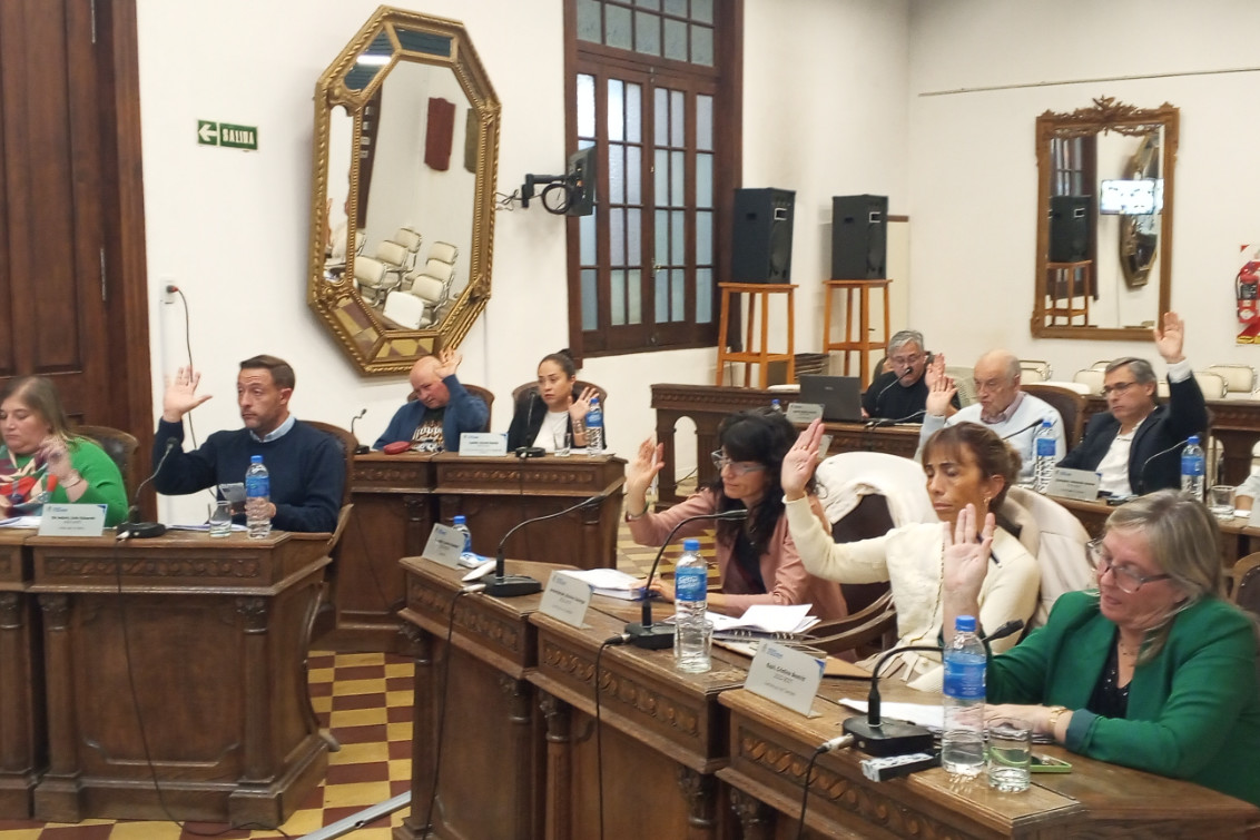  Sesión Ordinaria con eje en homenajes, educación y reclamos viales