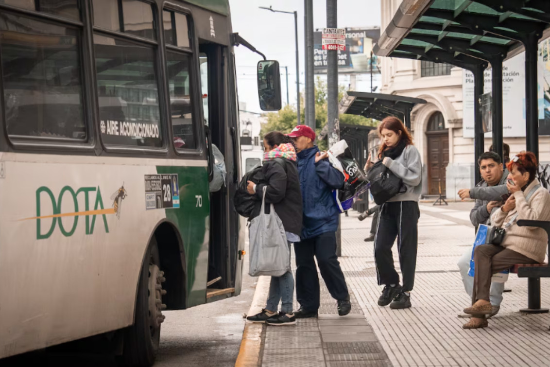 Fracasó la negociación entre el Gobierno y la UTA: mañana habrá paro de colectivos durante 24 horas