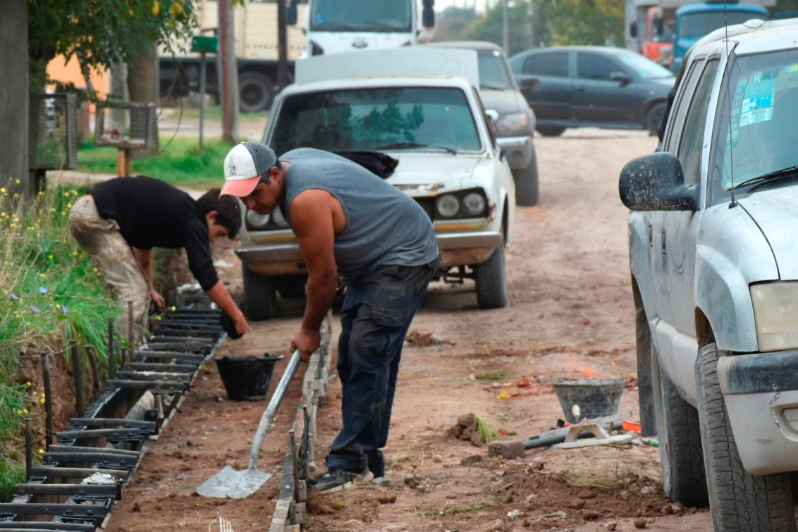  Construirán más de 3.000 metros de cordón cuneta en distintos barrios de la ciudad