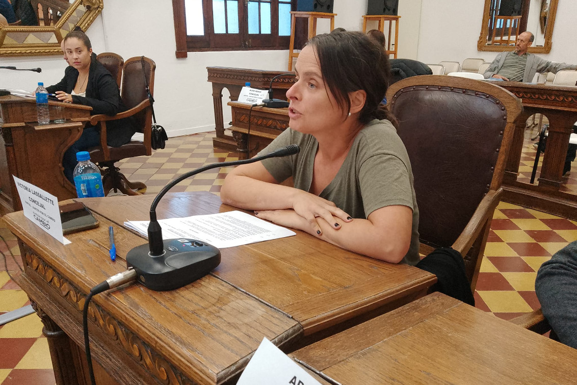  El Concejo abre su 13ª sesión con la licencia de Victoria Lassallette 