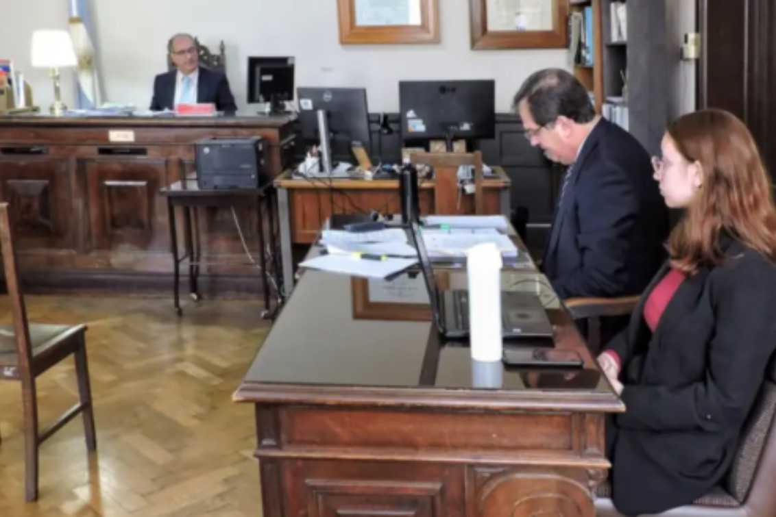  Piden 5 años de prisión para un comerciante chino acusado de abusar a empleadas