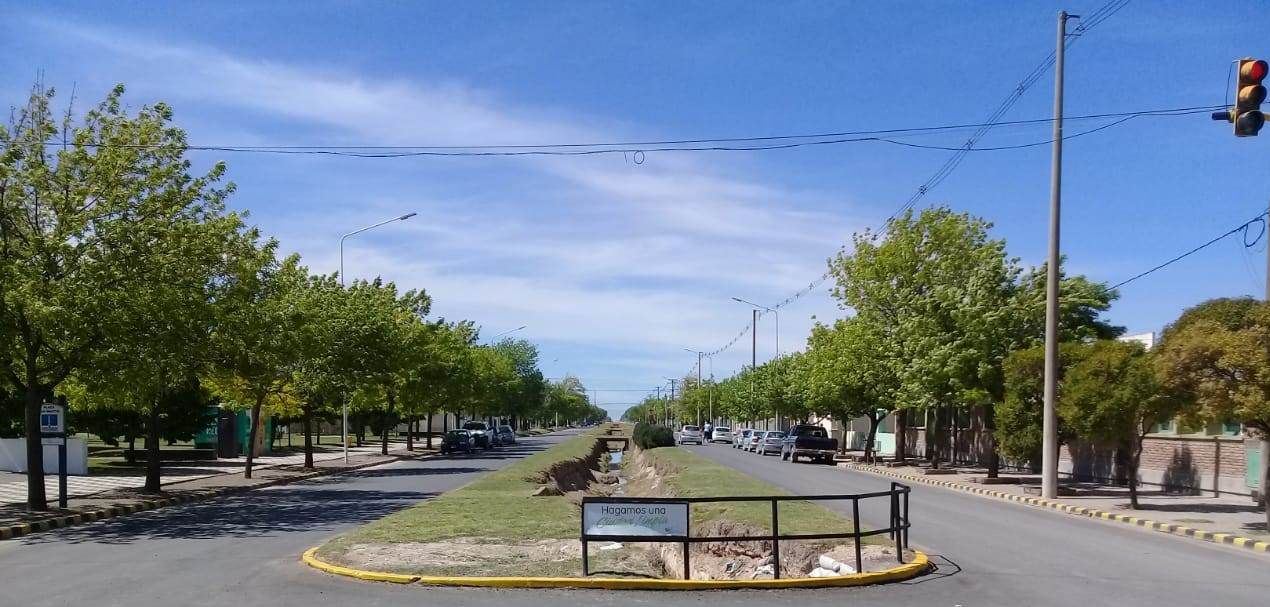 Buscan instalar guardarraíles en el canal de Boulevard 13 para prevenir accidentes