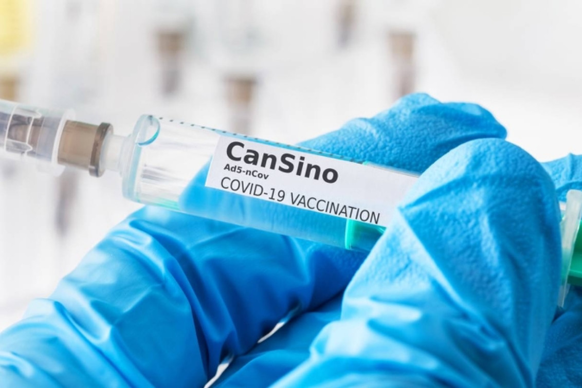 Entre lunes y miércoles llegan tres embarques con más de 400 mil vacunas monodosis de CanSino